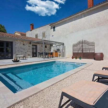 Dvori Comfortable Villa